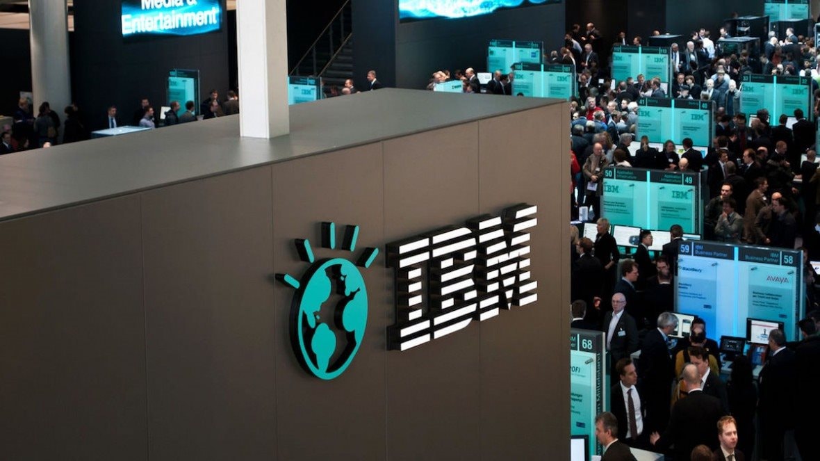 Gần 7. 000 vị trí công việc tại ibm đã bị thay thế bởi ai và tự động hóa.